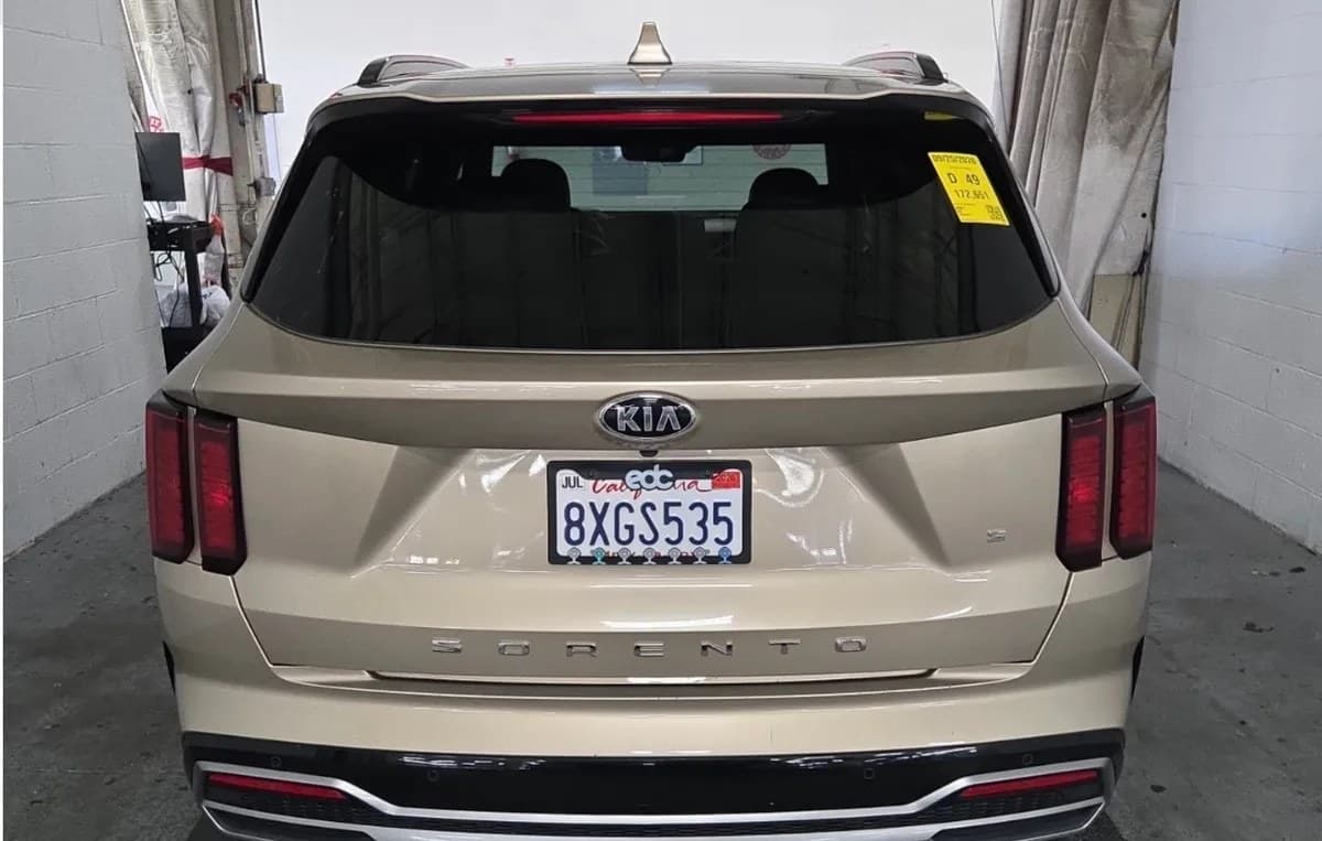 2021 KIA SORENTO S 4