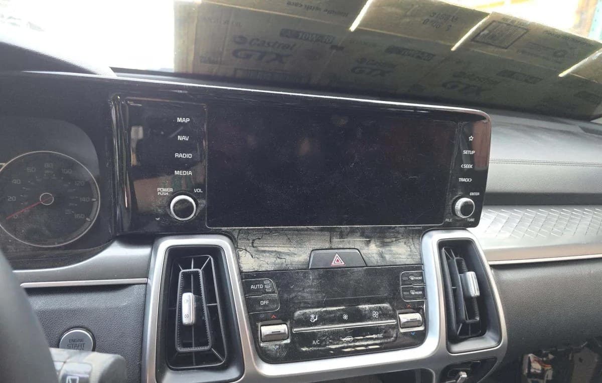 2022 KIA SORENTO S 6