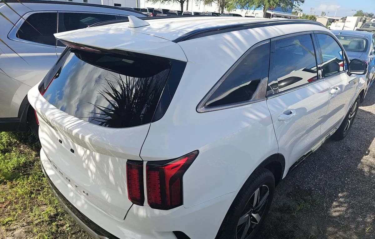 2022 KIA SORENTO S 4