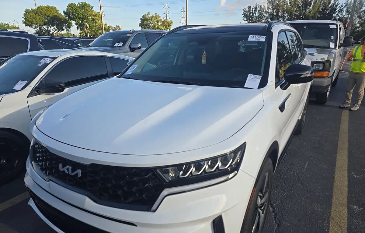 2023 KIA SORENTO S 2