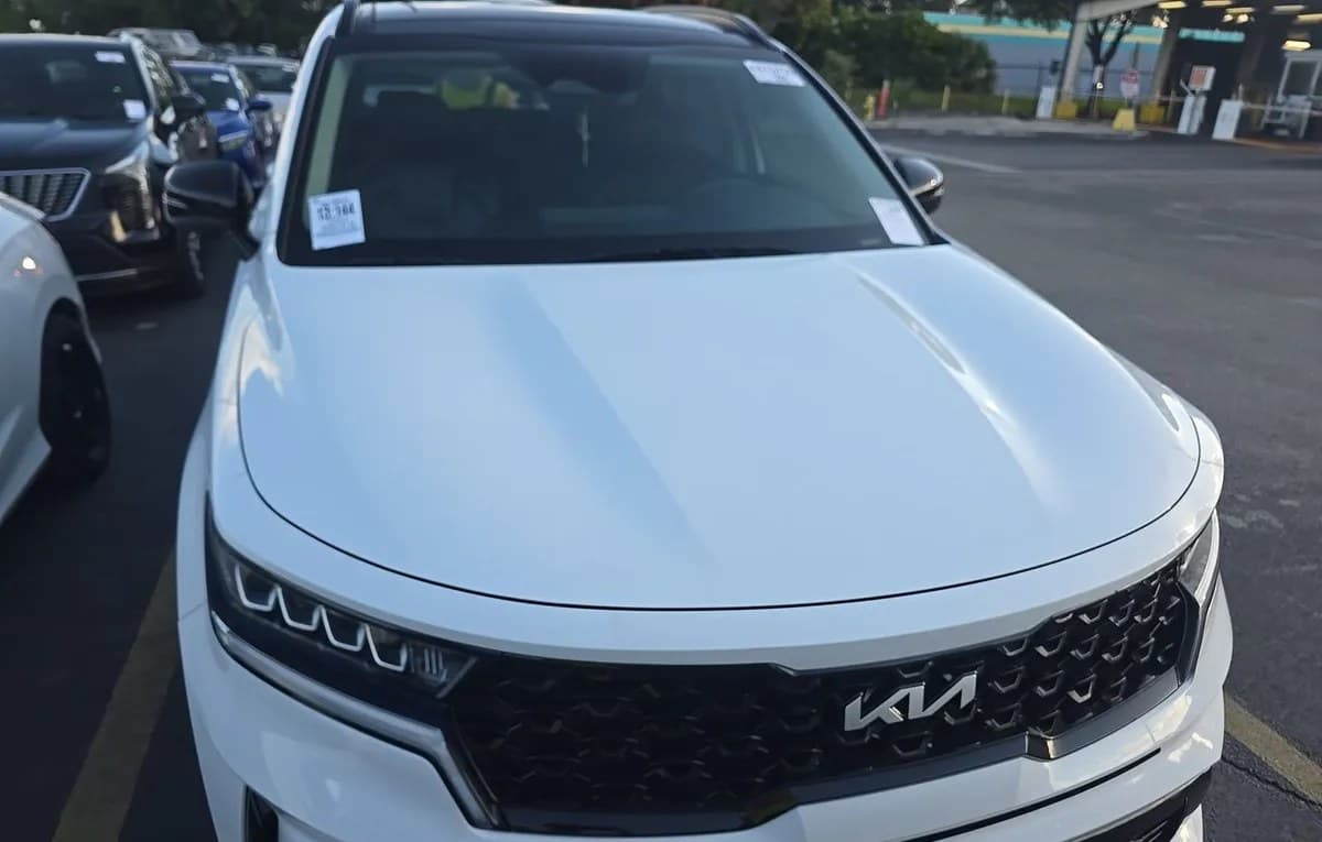 2023 KIA SORENTO S 3