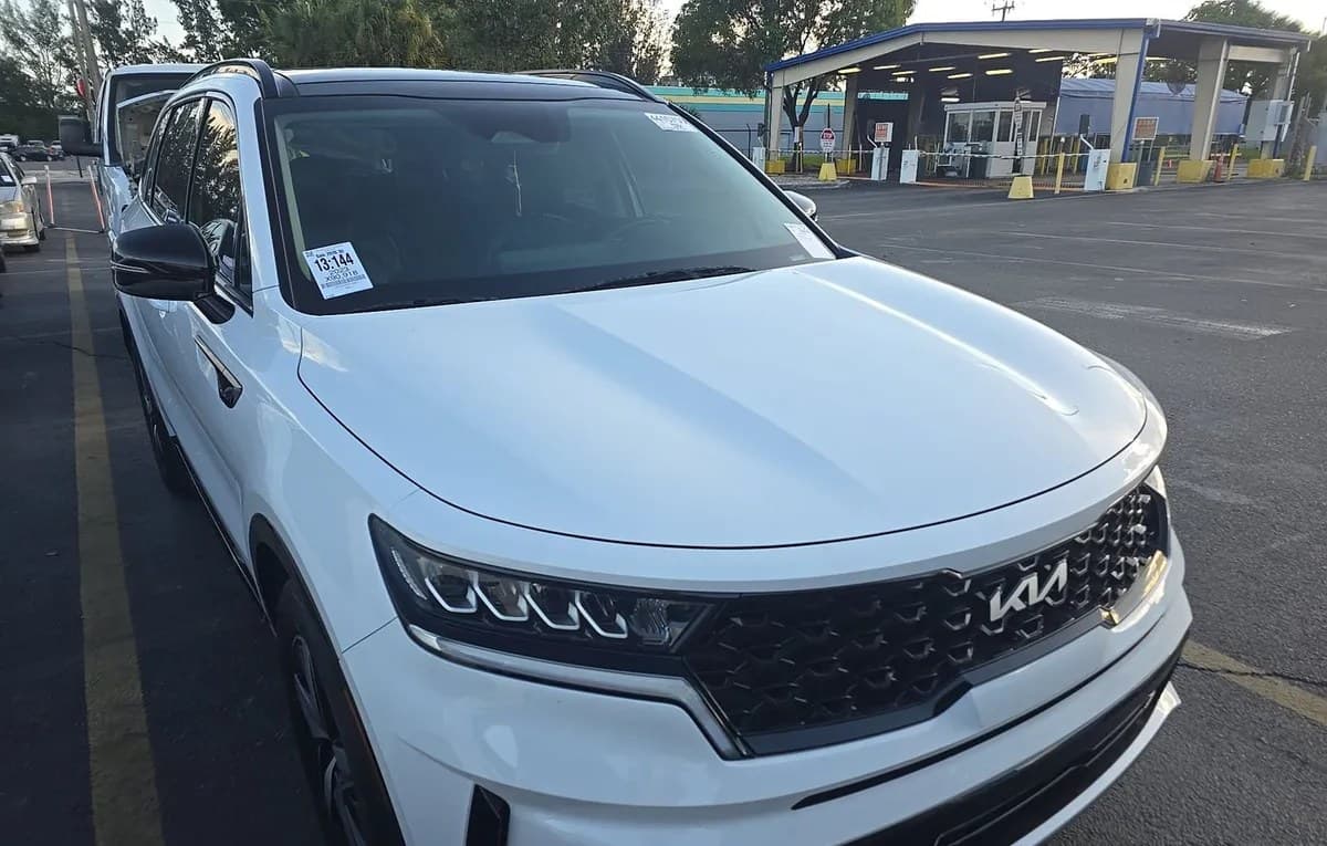 2023 KIA SORENTO S 4
