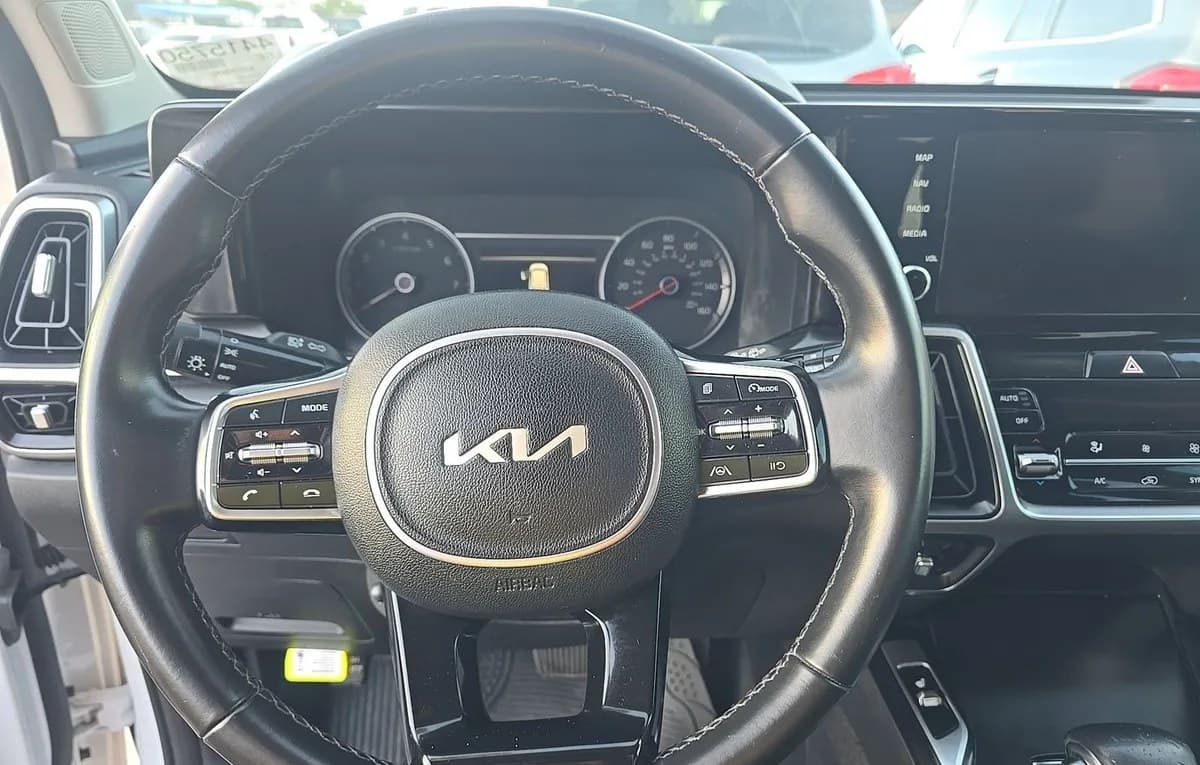 2023 KIA SORENTO S 7