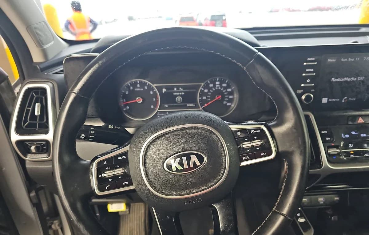 2021 KIA SORENTO S 7