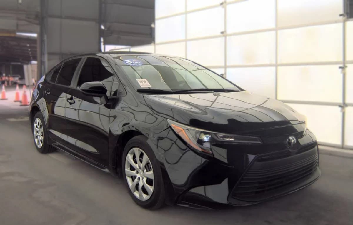 2023 TOYOTA COROLLA LE 4