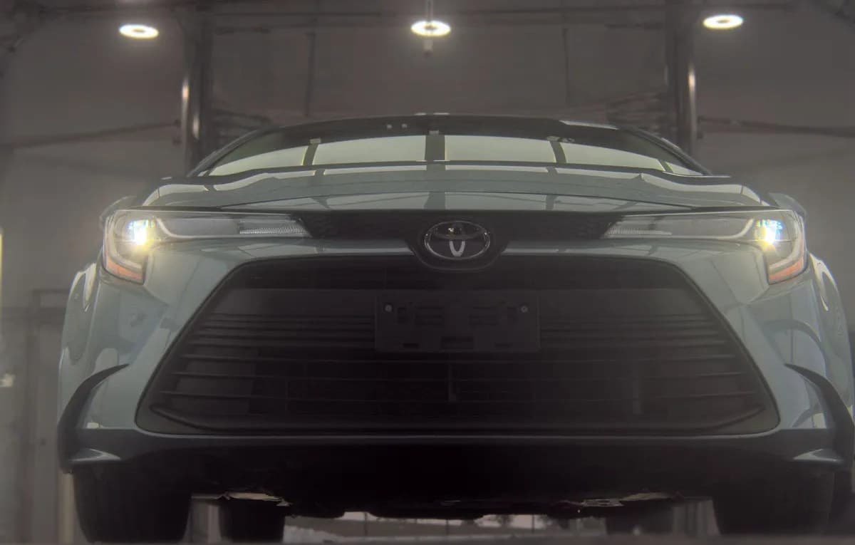 2023 TOYOTA COROLLA LE 4