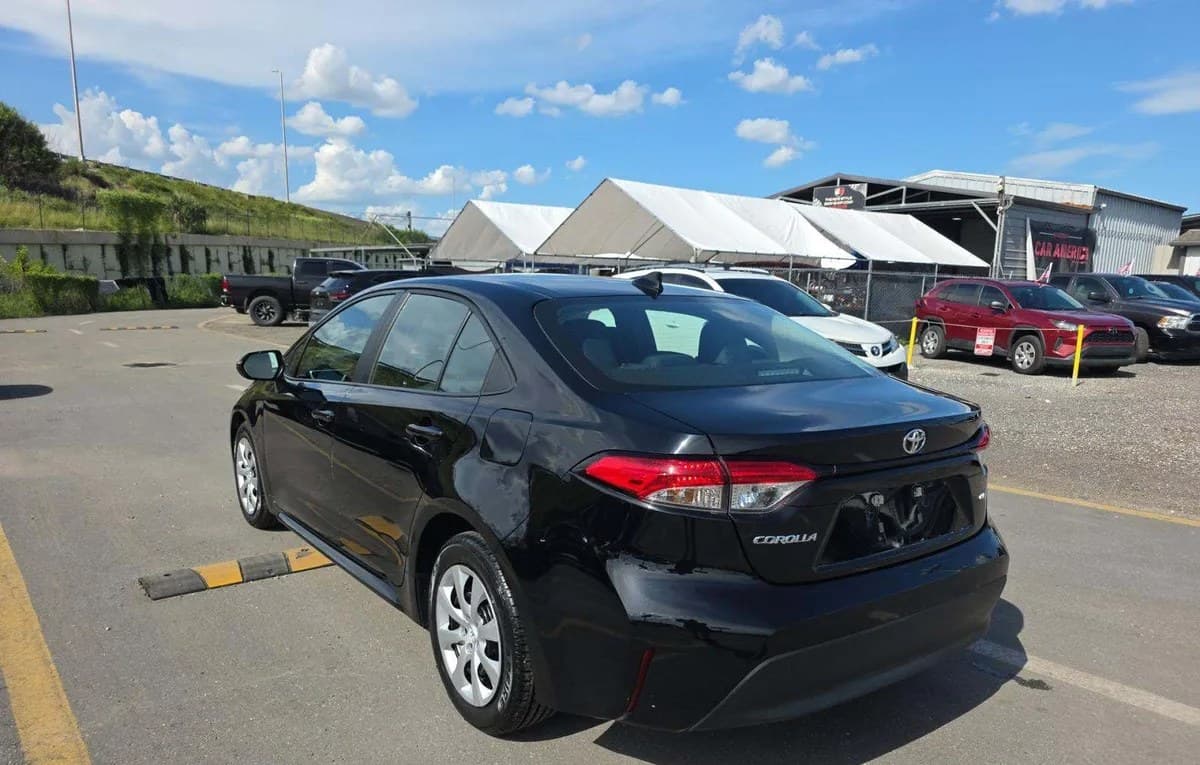 2025 TOYOTA COROLLA LE 3