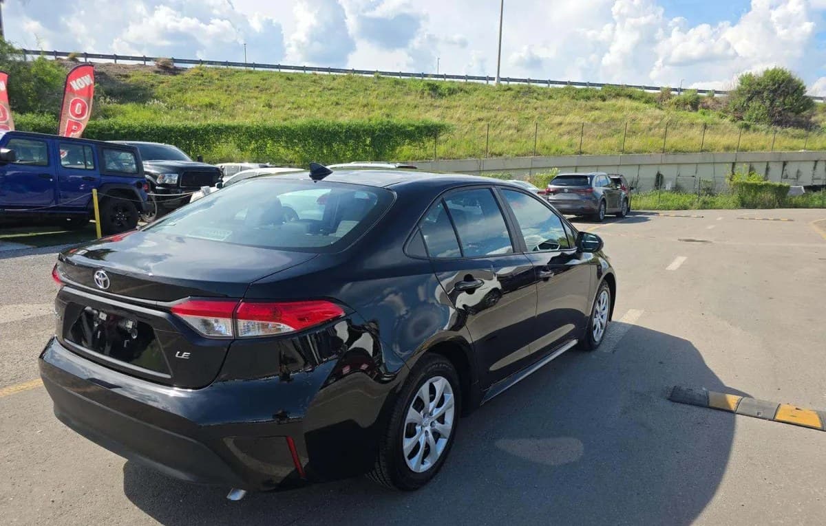 2025 TOYOTA COROLLA LE 4