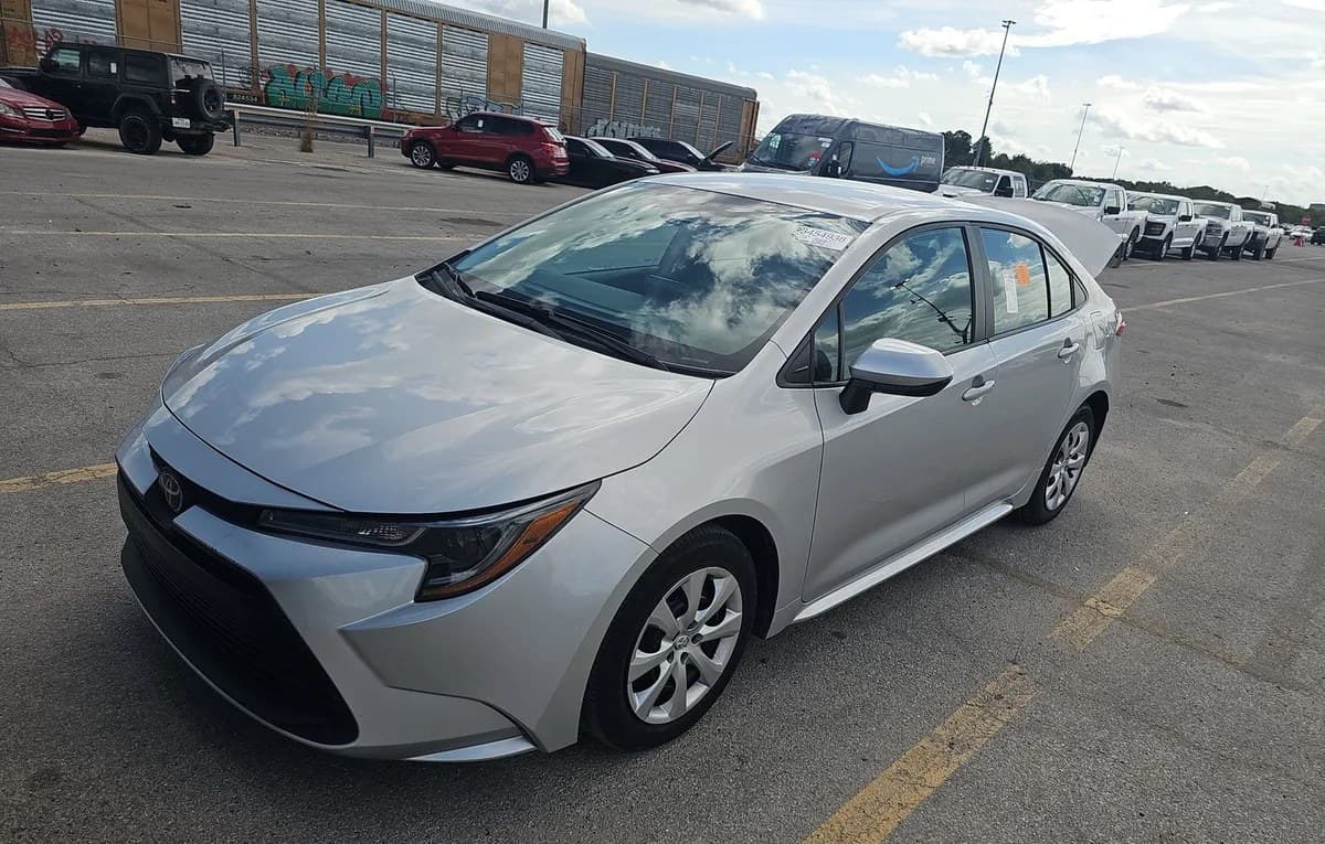 2025 TOYOTA COROLLA LE 2