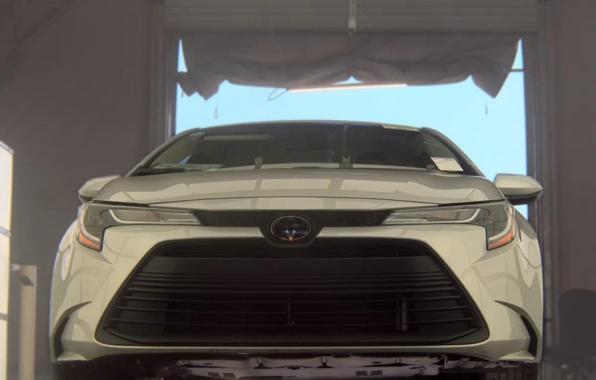 2025 TOYOTA COROLLA LE 4