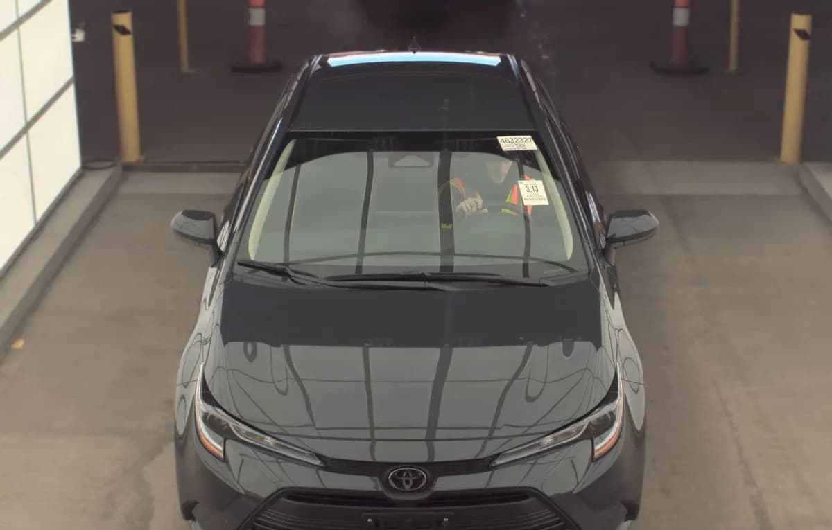 2025 TOYOTA COROLLA LE 3