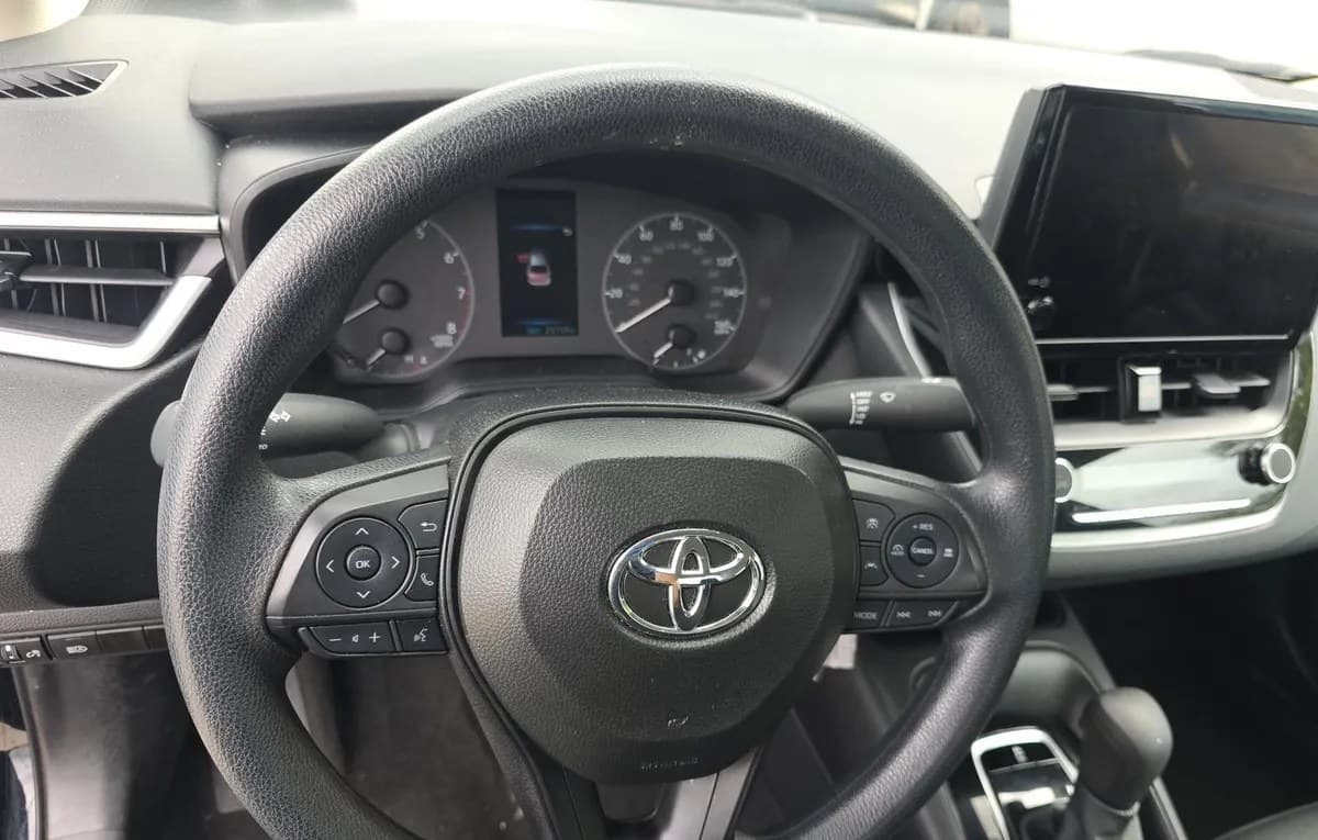 2025 TOYOTA COROLLA LE 7