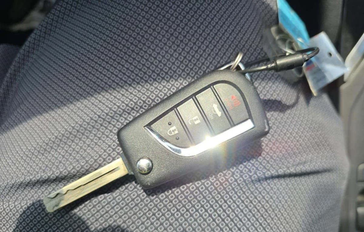 2026 TOYOTA COROLLA LE 5