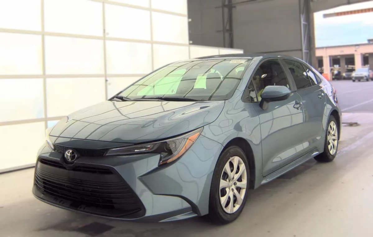 2026 TOYOTA COROLLA LE 2