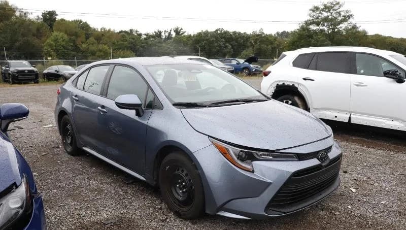 2026 TOYOTA COROLLA LE 3