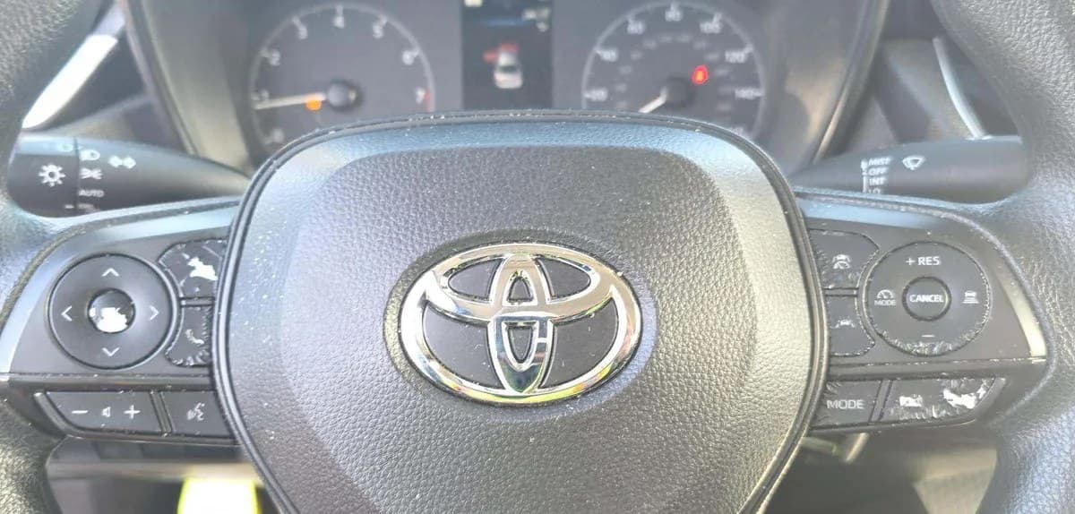 2024 TOYOTA COROLLA LE 7