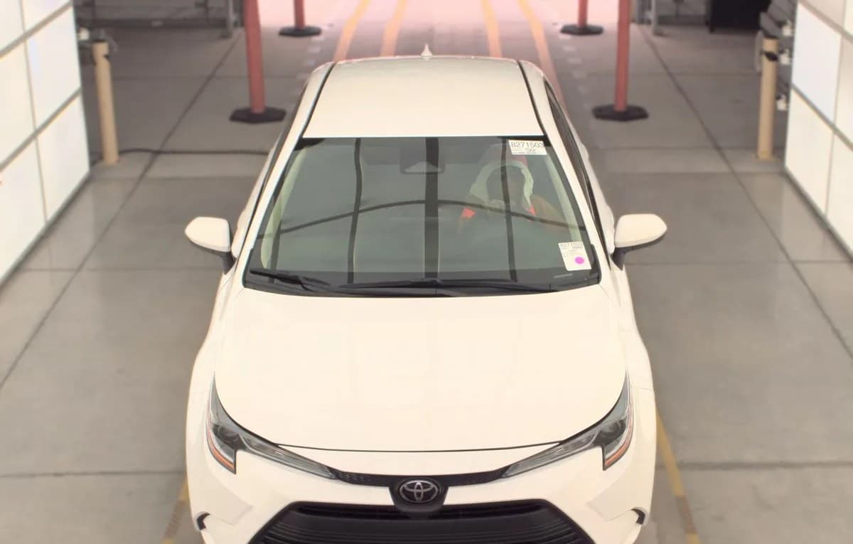 2024 TOYOTA COROLLA LE 3