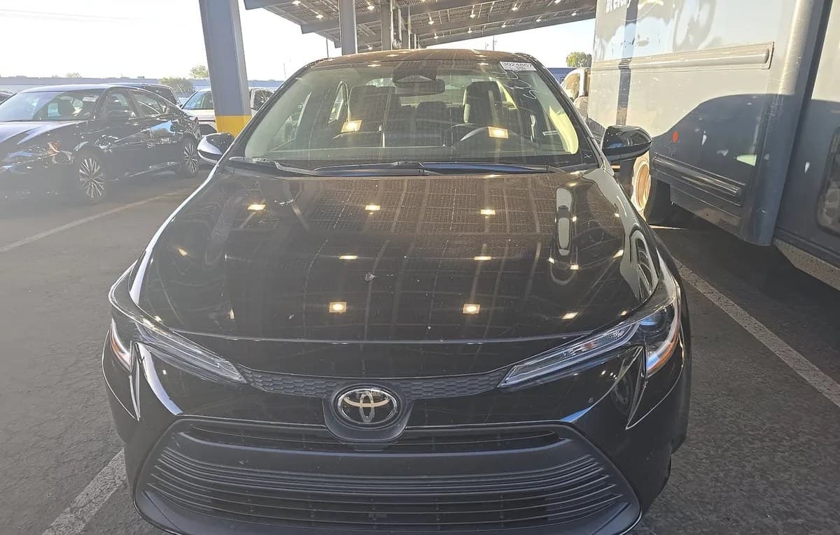 2025 TOYOTA COROLLA LE 3