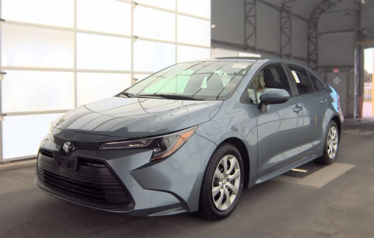 2025 TOYOTA COROLLA LE 2