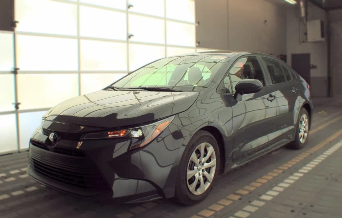 2025 TOYOTA COROLLA LE 2