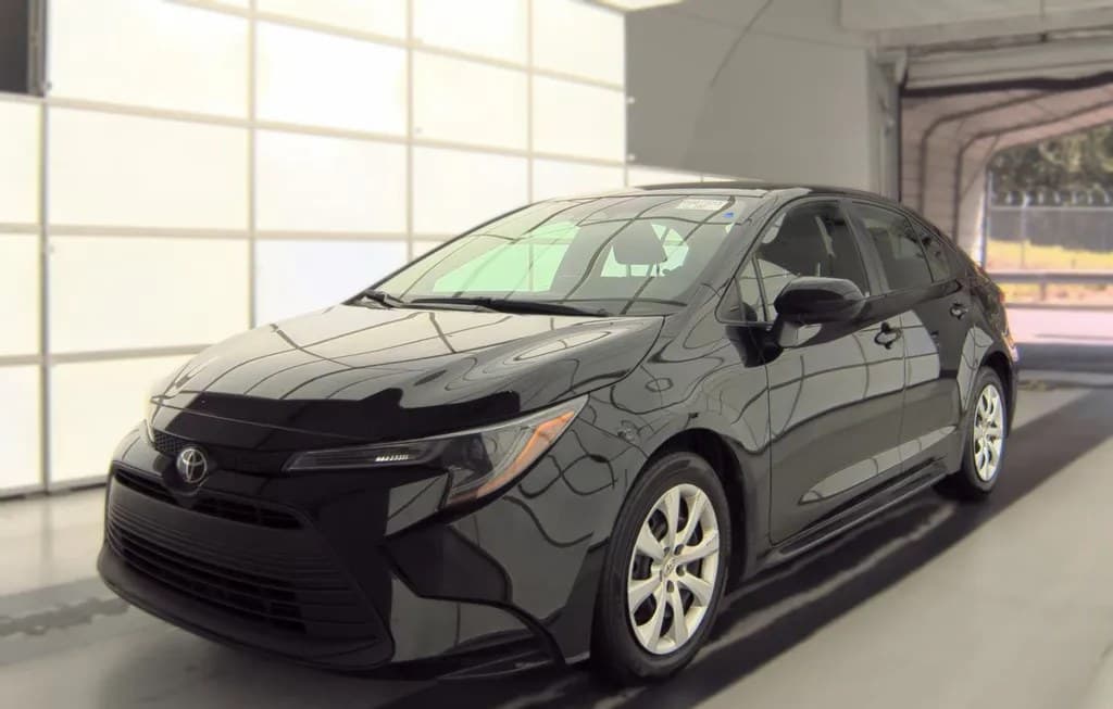 2025 TOYOTA COROLLA LE SEDAN 1