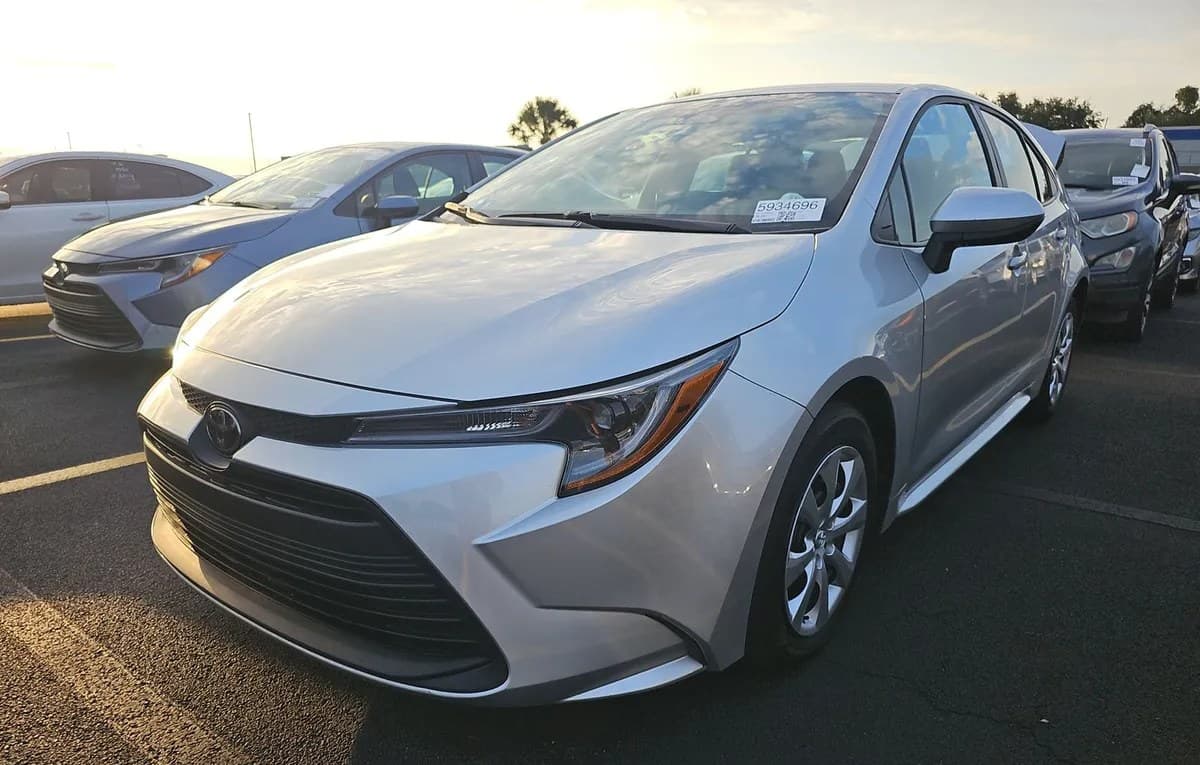 2026 TOYOTA COROLLA LE 2