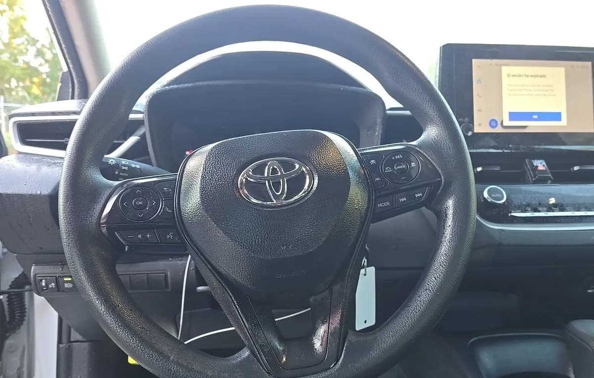 2026 TOYOTA COROLLA LE 7