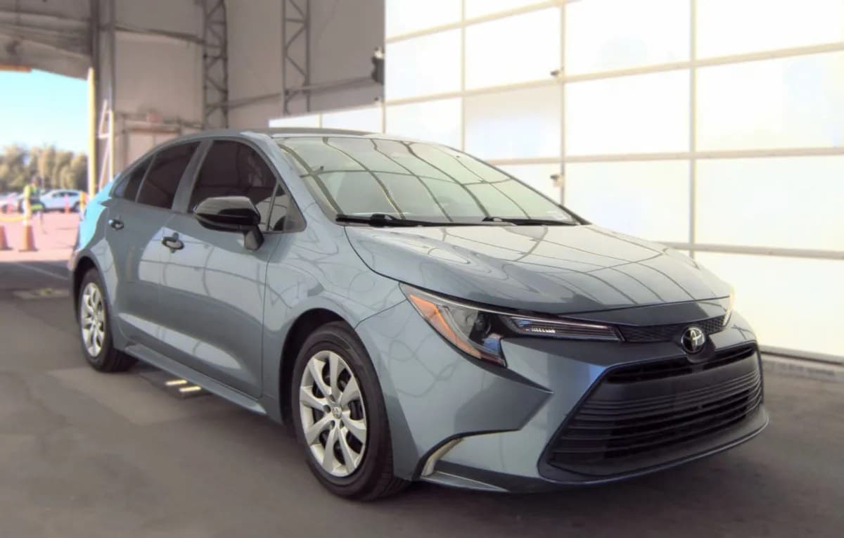 2023 TOYOTA COROLLA LE SEDAN 4