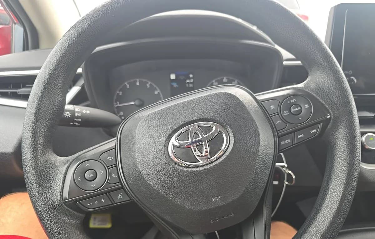 2025 TOYOTA COROLLA LE 7
