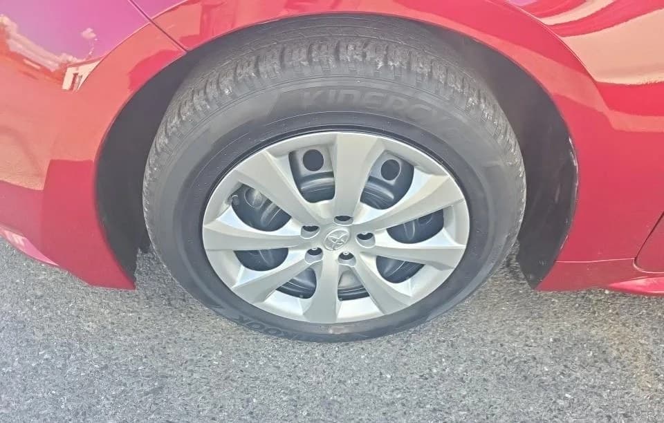 2025 TOYOTA COROLLA LE 5