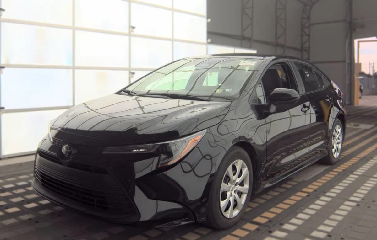 2025 TOYOTA COROLLA LE 2