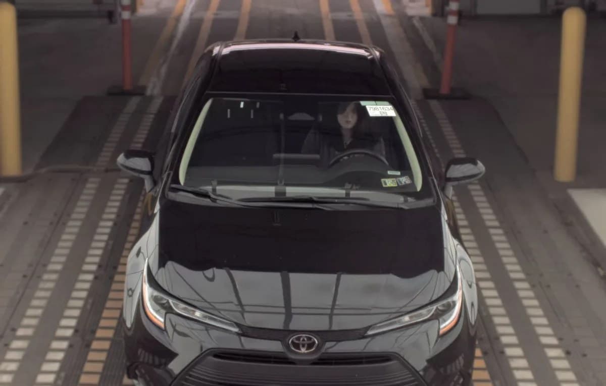 2025 TOYOTA COROLLA LE 3