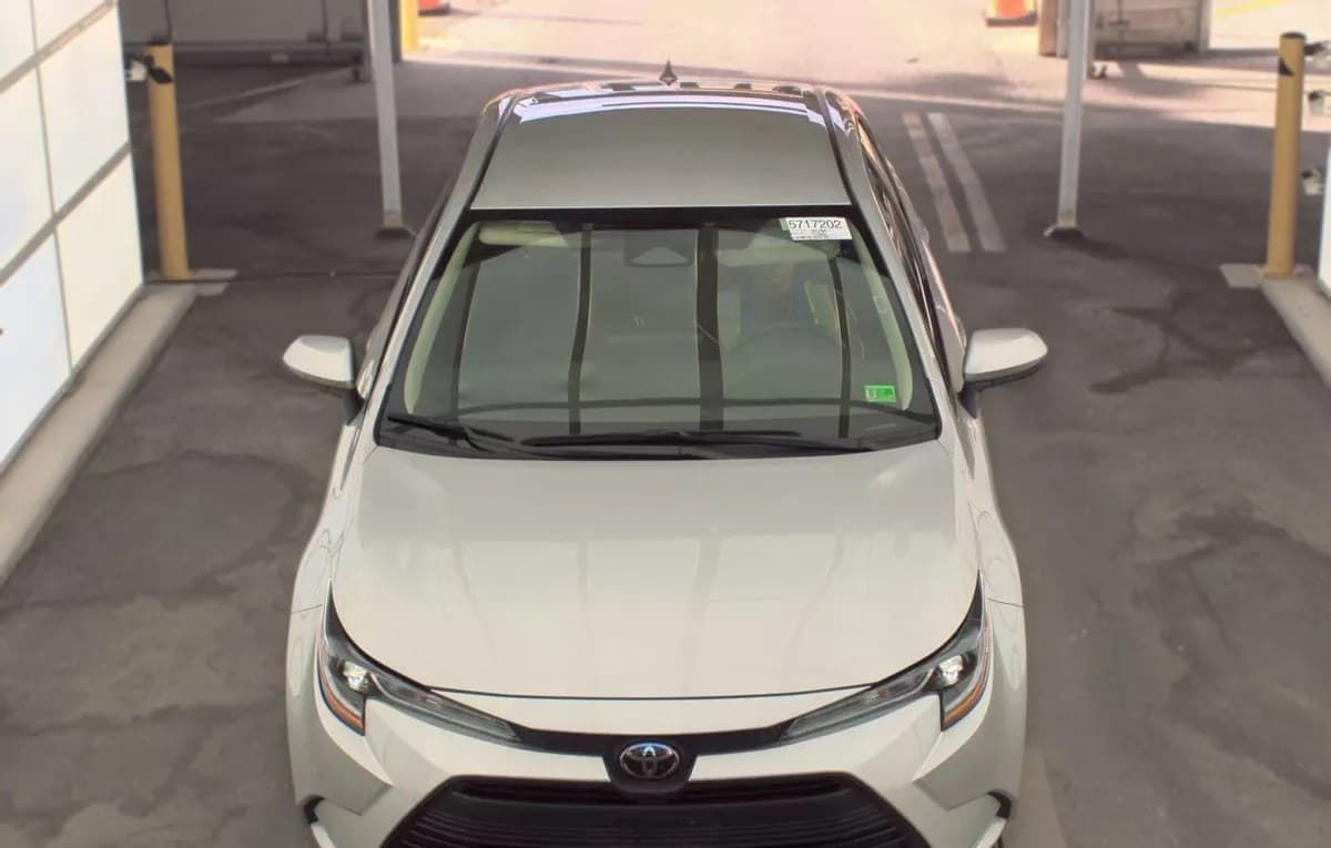 2025 TOYOTA COROLLA LE 3