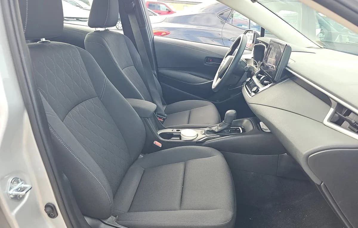 2025 TOYOTA COROLLA LE 5