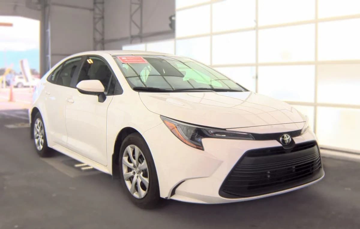 2026 TOYOTA COROLLA LE 4