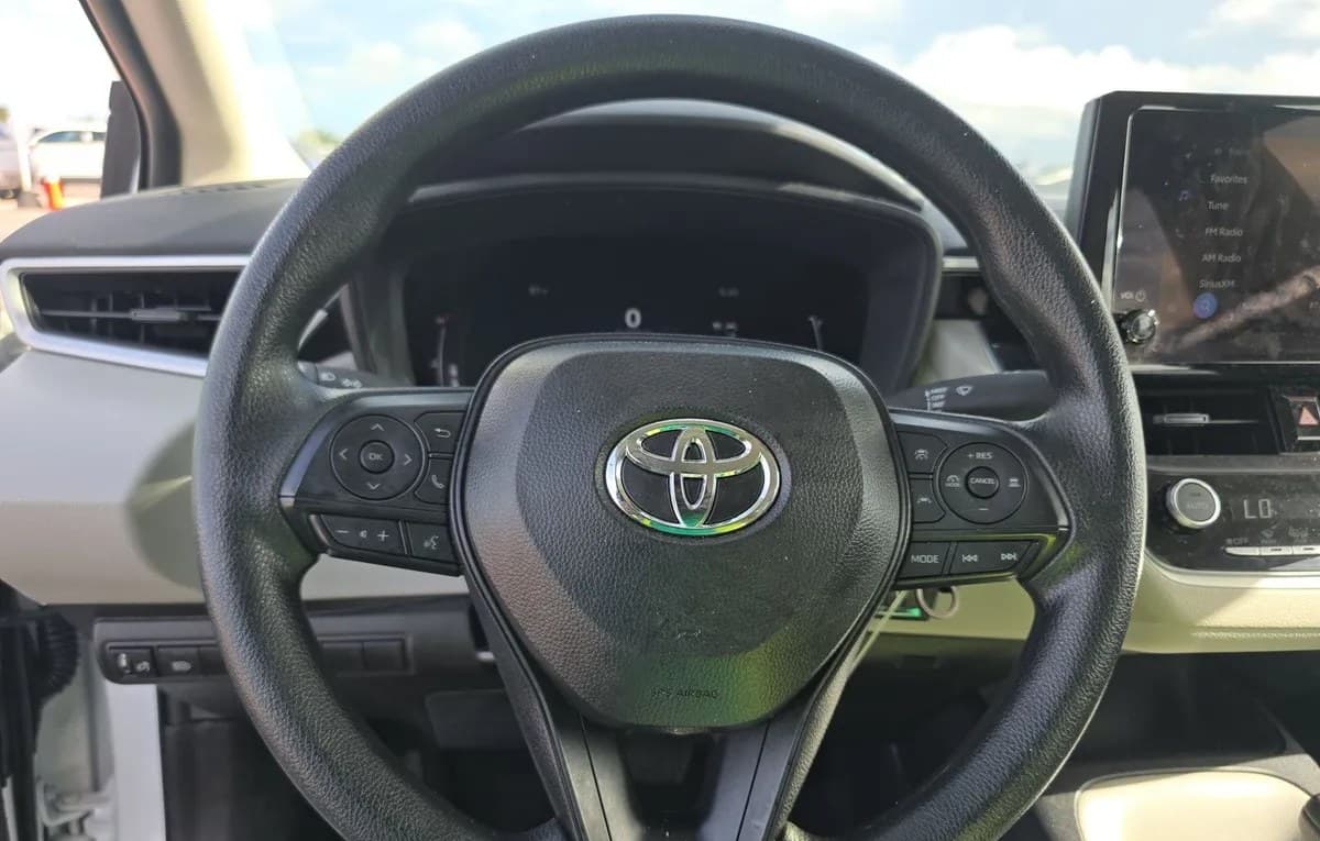 2026 TOYOTA COROLLA LE 7