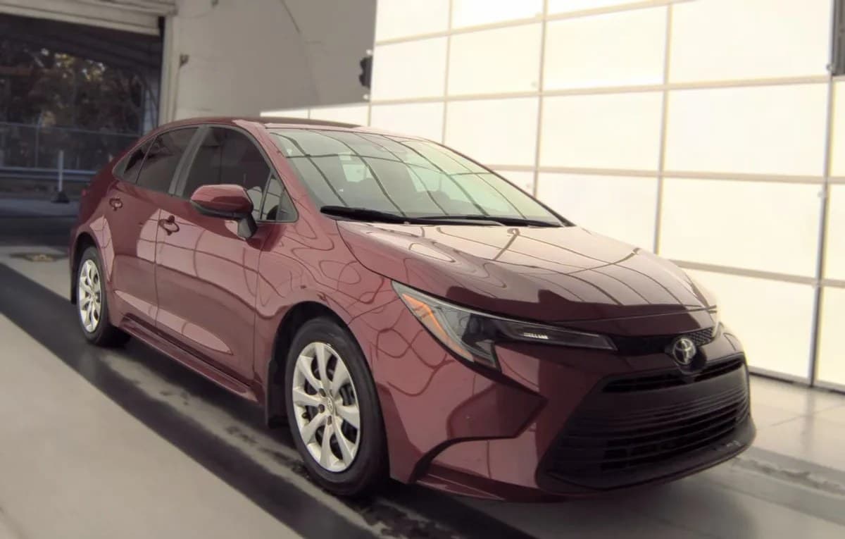 2026 TOYOTA COROLLA LE 4