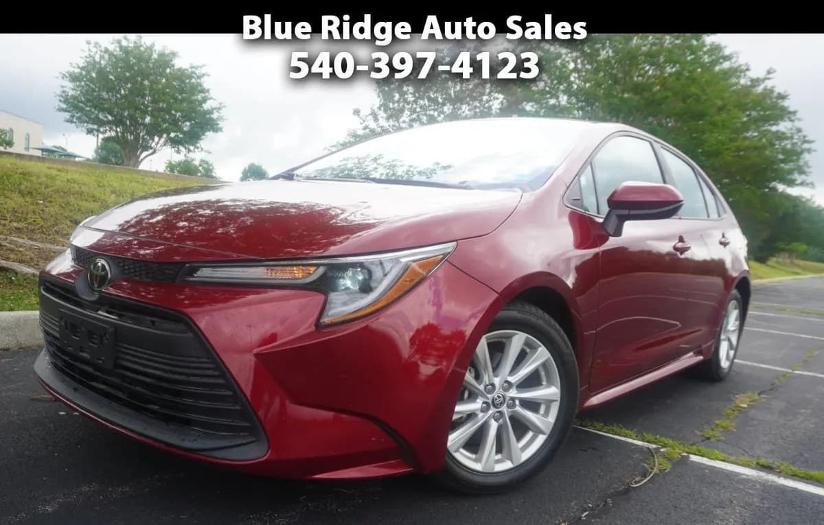 2023 TOYOTA COROLLA LE 2