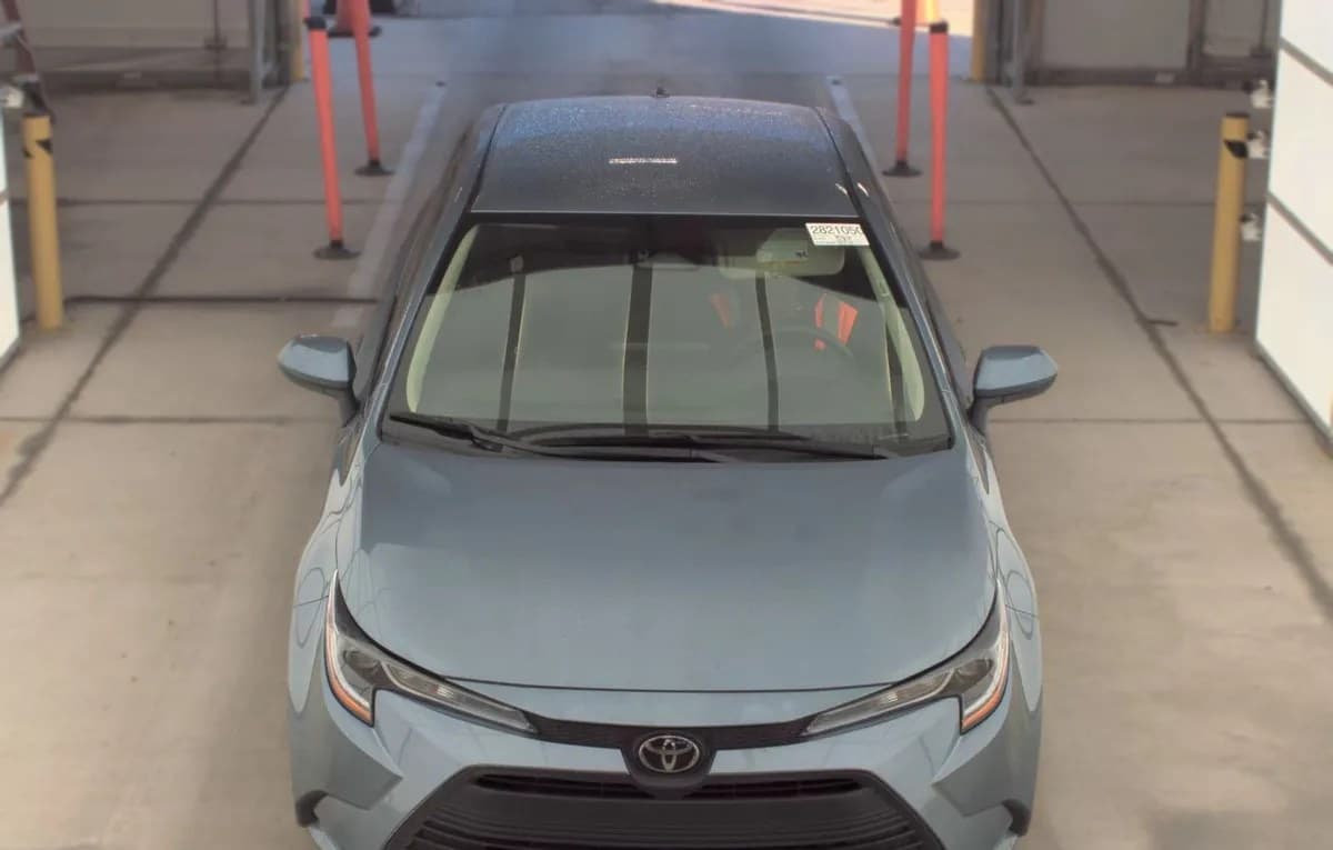 2025 TOYOTA COROLLA LE SEDAN 3