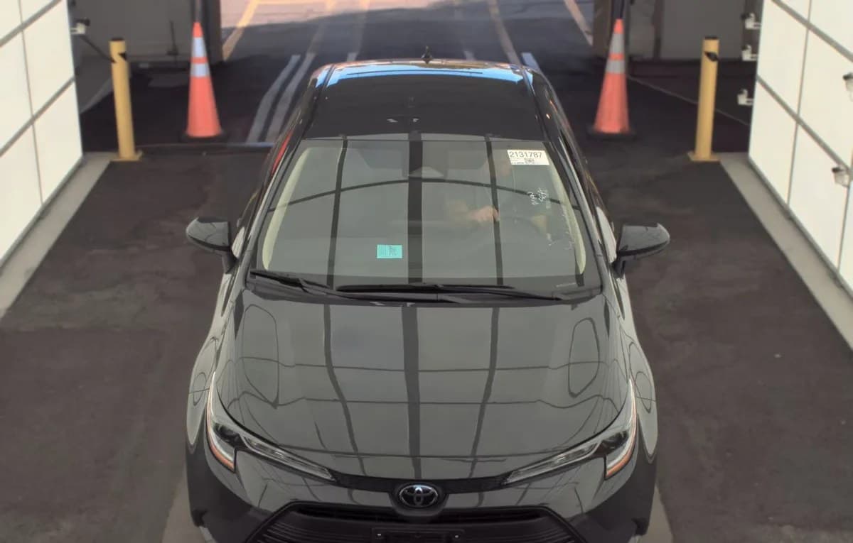 2025 TOYOTA COROLLA LE 3