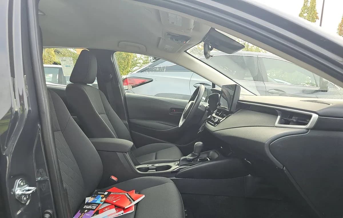 2025 TOYOTA COROLLA LE 5