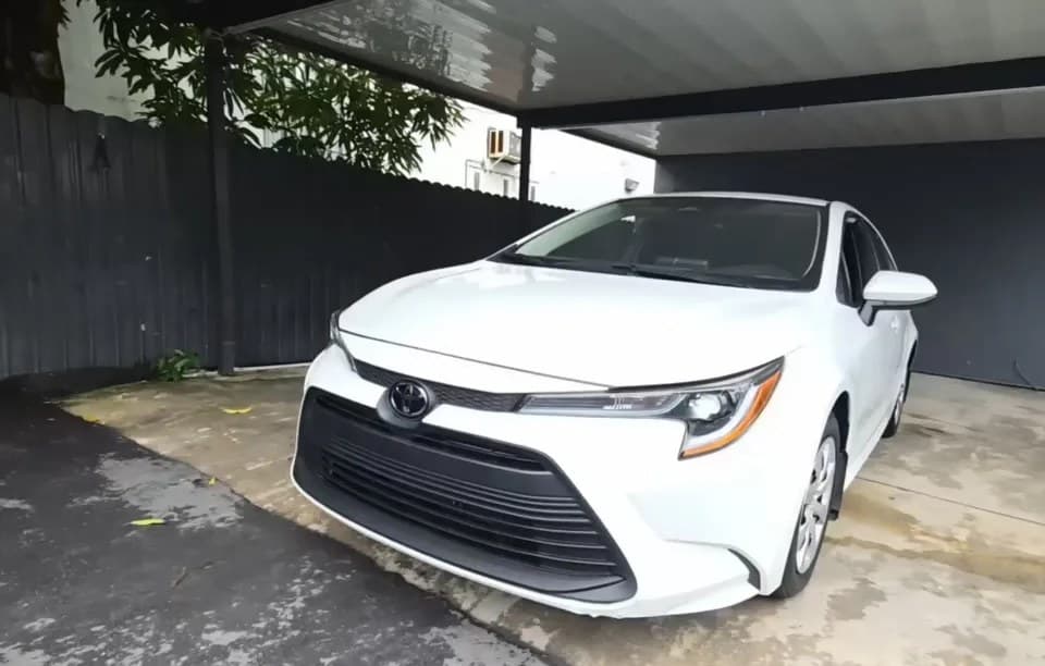 2025 TOYOTA COROLLA LE 2