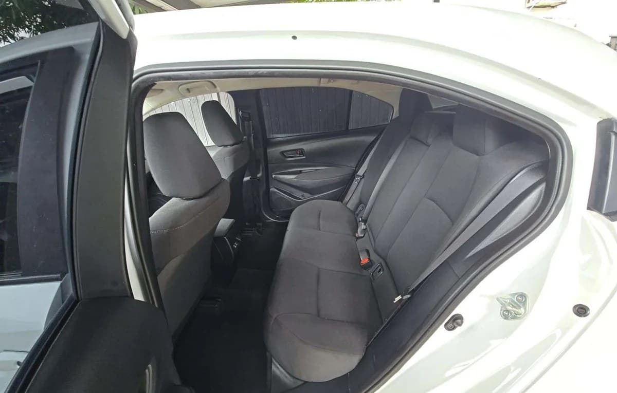 2025 TOYOTA COROLLA LE 7