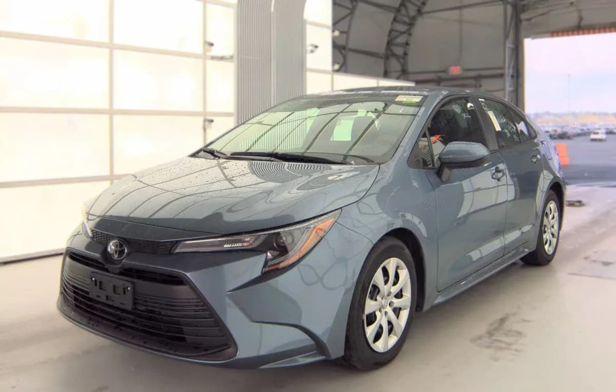 2025 TOYOTA COROLLA LE 2