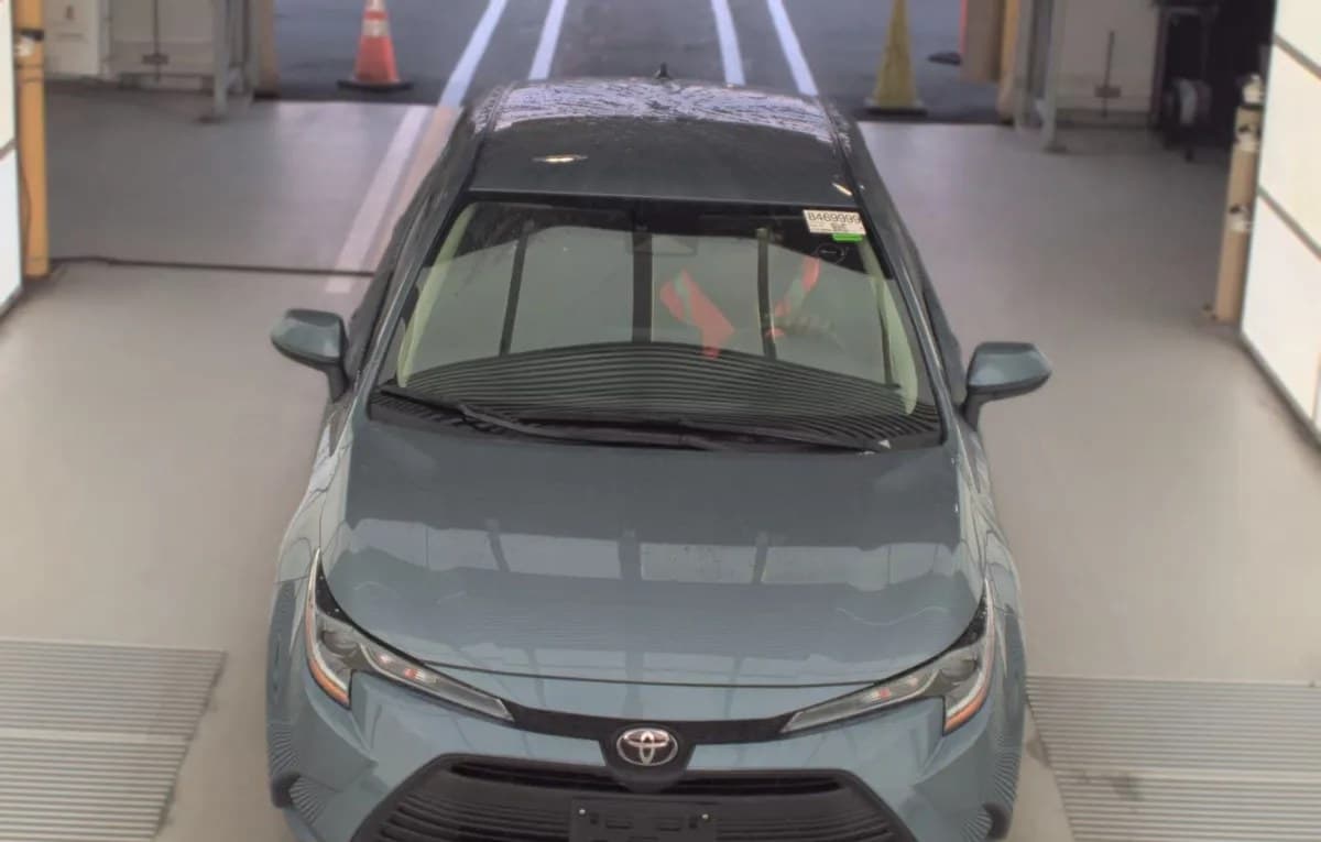 2025 TOYOTA COROLLA LE 3