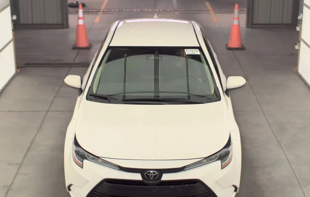 2026 TOYOTA COROLLA LE 3