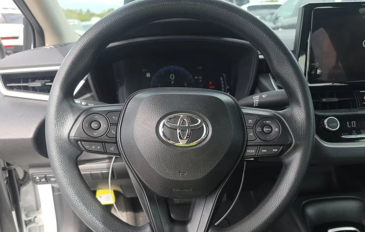 2026 TOYOTA COROLLA LE 7