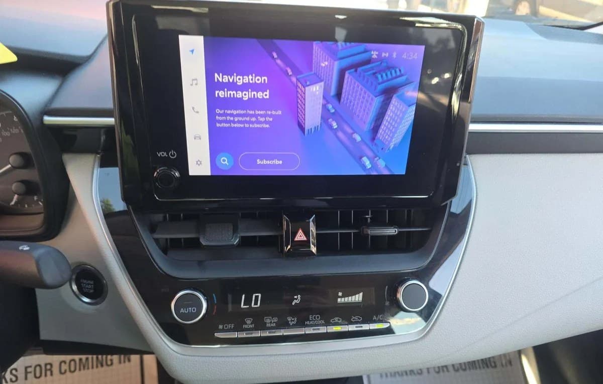 2023 TOYOTA COROLLA LE 7