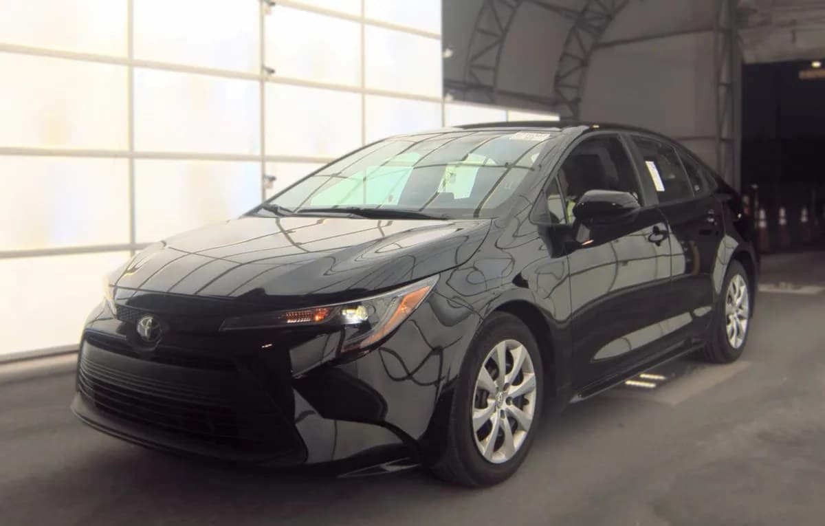 2025 TOYOTA COROLLA LE 2