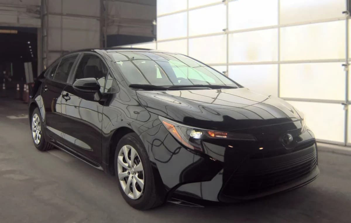 2025 TOYOTA COROLLA LE 4